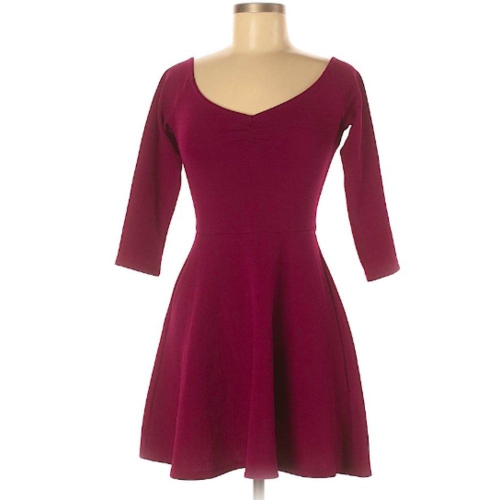 🛑TEMPORARY HOLD🛑 NWOT Burgundy Spring Sexy Skater Dress